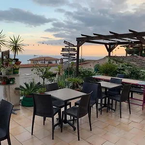 Hostel - Homstel, Taormina